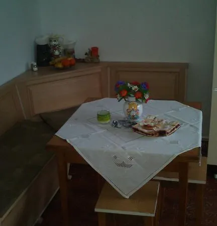 아파트 Rozsika Vendeghaz *